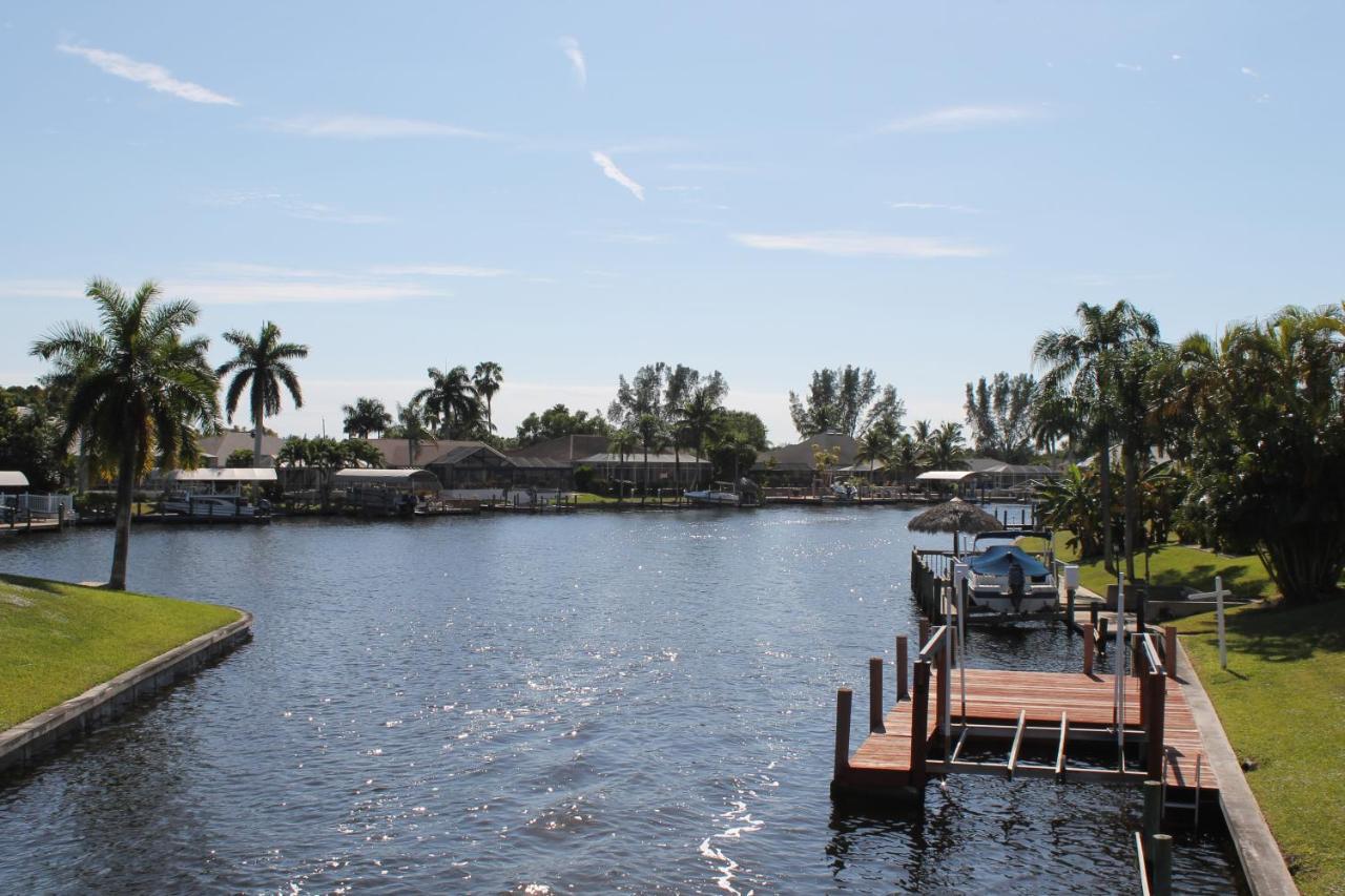 Luxury Home, Hot Tub, Heated Pool, Tiki Bar - Villa Spain Cape Coral Eksteriør bilde