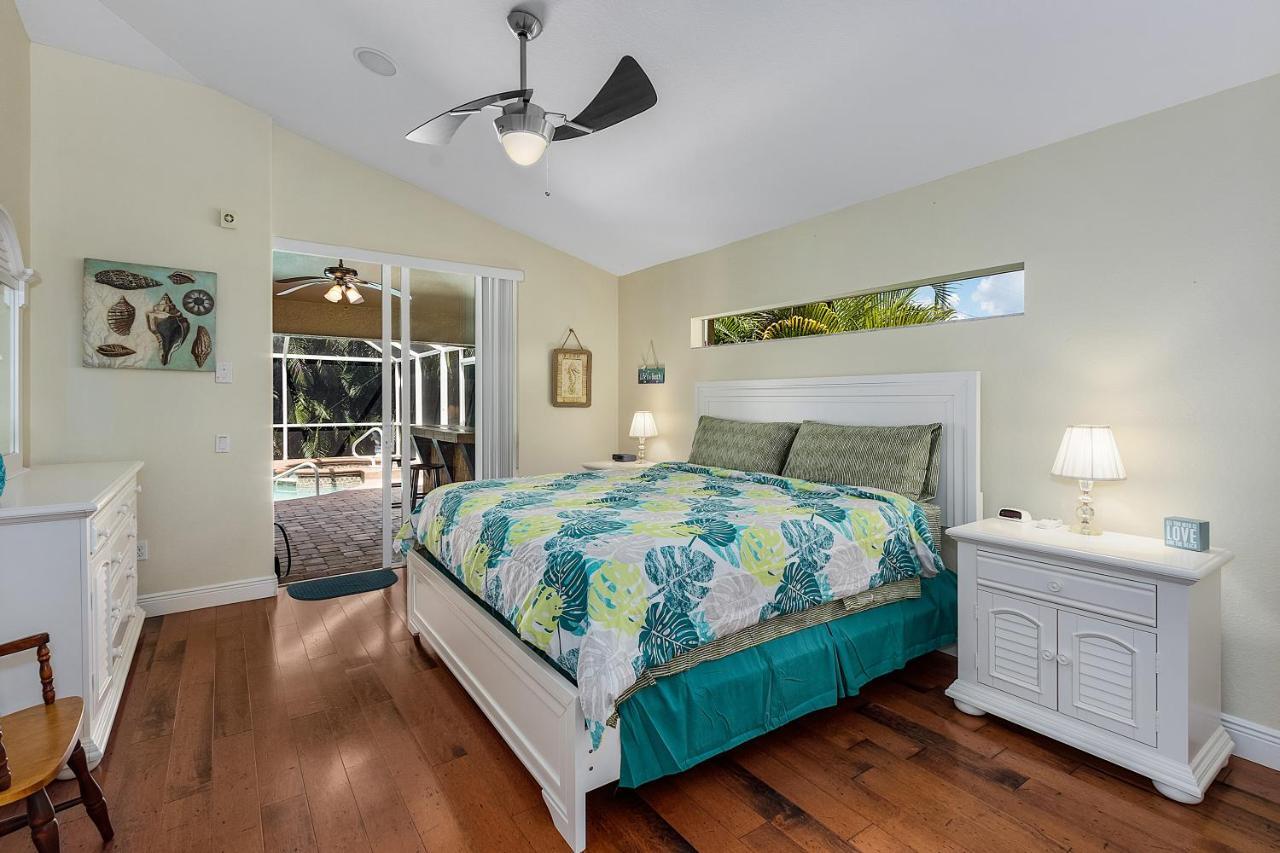 Luxury Home, Hot Tub, Heated Pool, Tiki Bar - Villa Spain Cape Coral Eksteriør bilde
